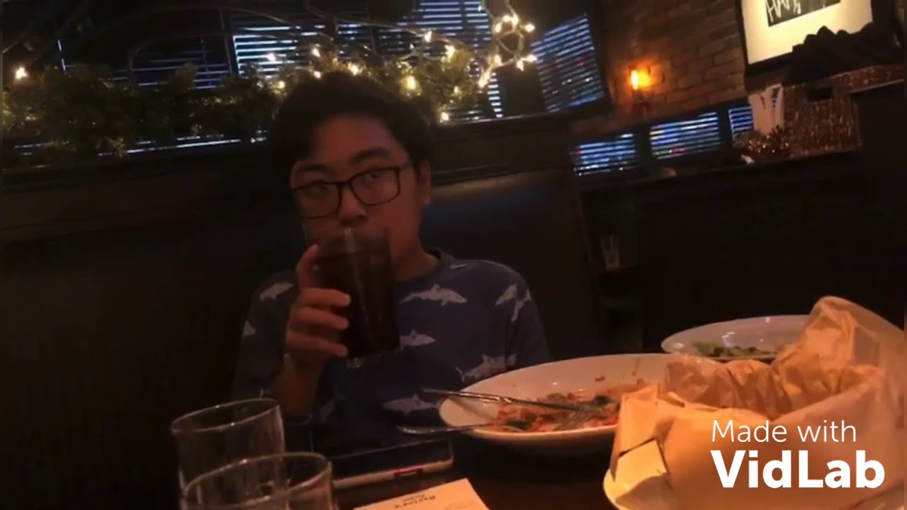 DQLL|| buổi tối của 2 mẹ con nh&agrave; LyLy at marlow's tavern