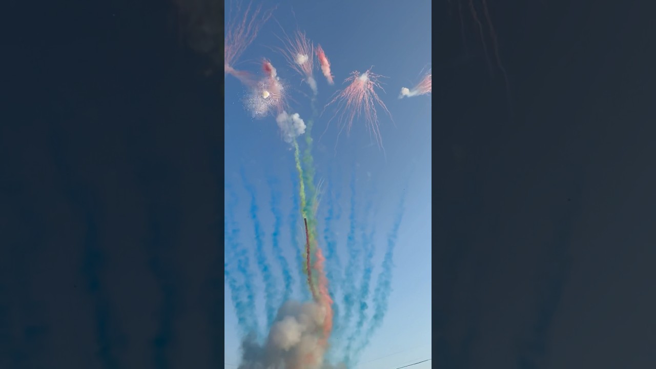 Daytime Fireworks! 300s Saturn Missles, 60s Blue Comet Red Waterfall, 20s Super Smoke W/Crackle!