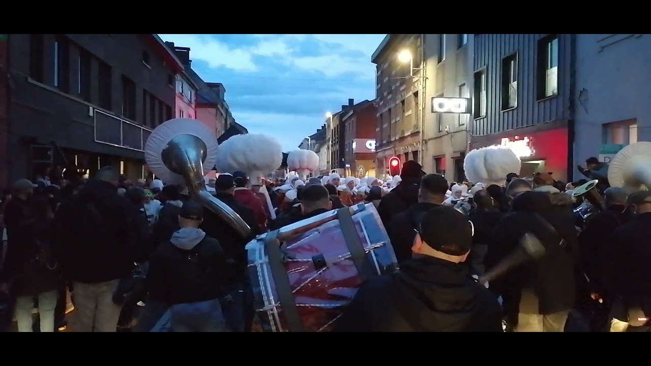 142ème Cavalcade : Cortège des Sociétés de Gilles (2/2) / Fleurus (Belgique) / 2024