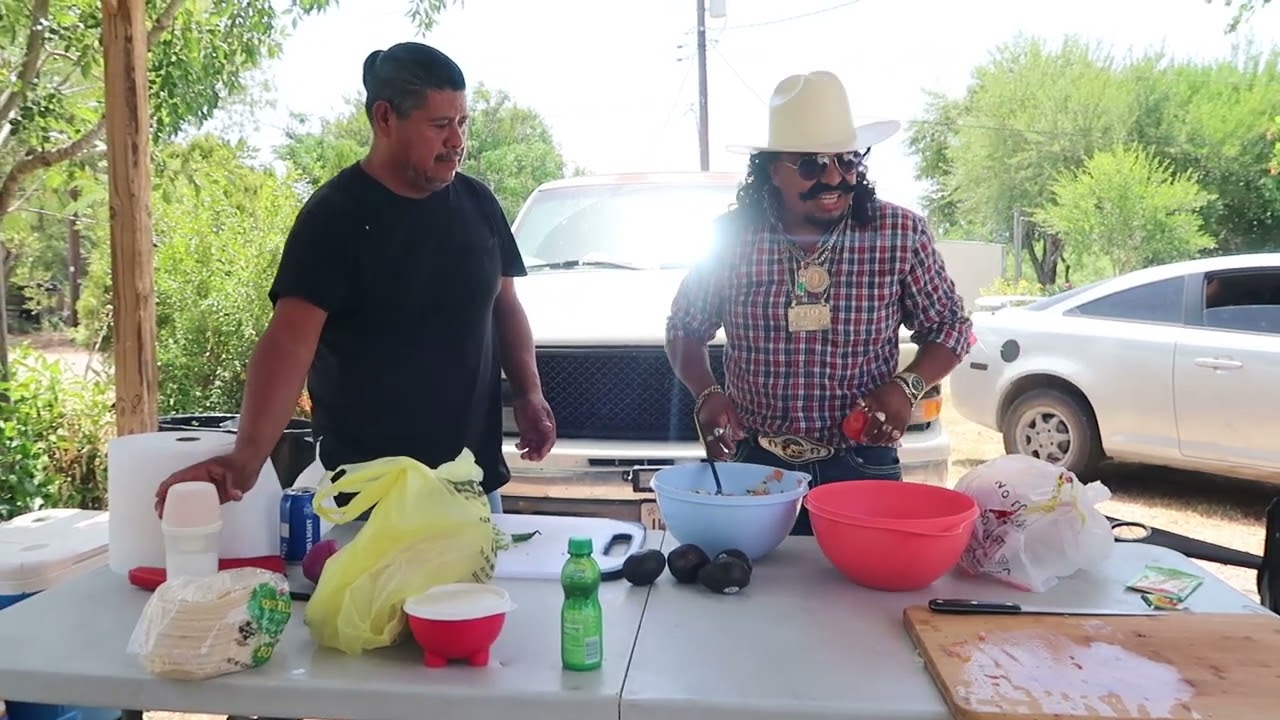 Me quería dar frijoles y tenia carne 🤠😂😂