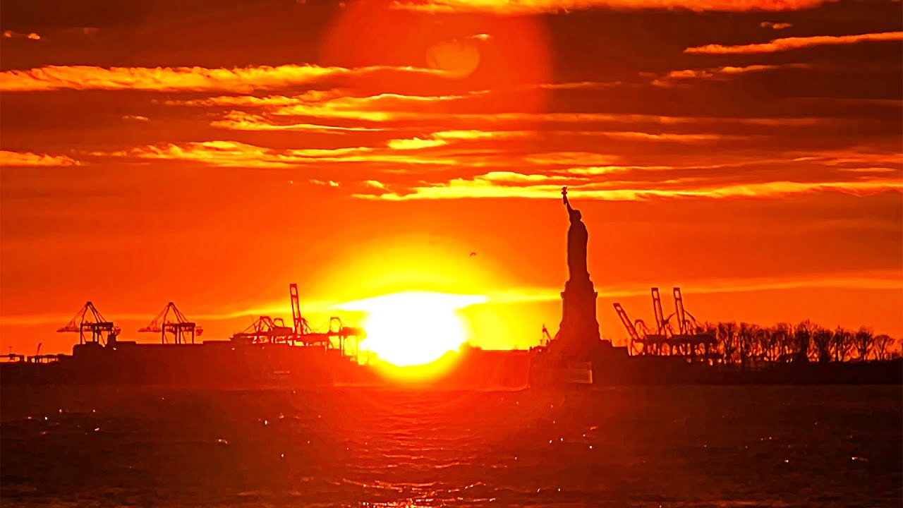NYC LIVE Exploring Financial District Manhattan & Staten Island Ferry on Monday (January 3, 2022)