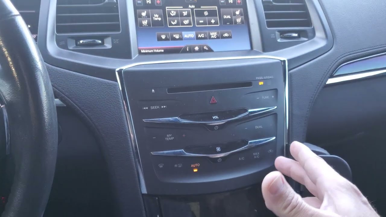Lincoln MKS climate control dash problem