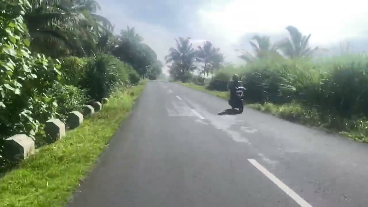 Dailyspacy Berbagi Cerita Lewat Motoran Jalur pesisir pantai Batu hiu Kab Pangandaran 