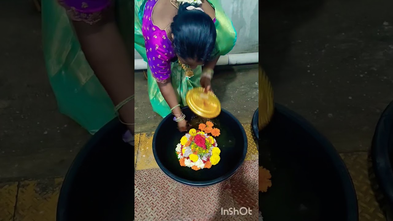 Bye bye batukamma #2025  #batukamma #sambaralu #telangana #traditional #festival #బతుకమ్మ #ytshots