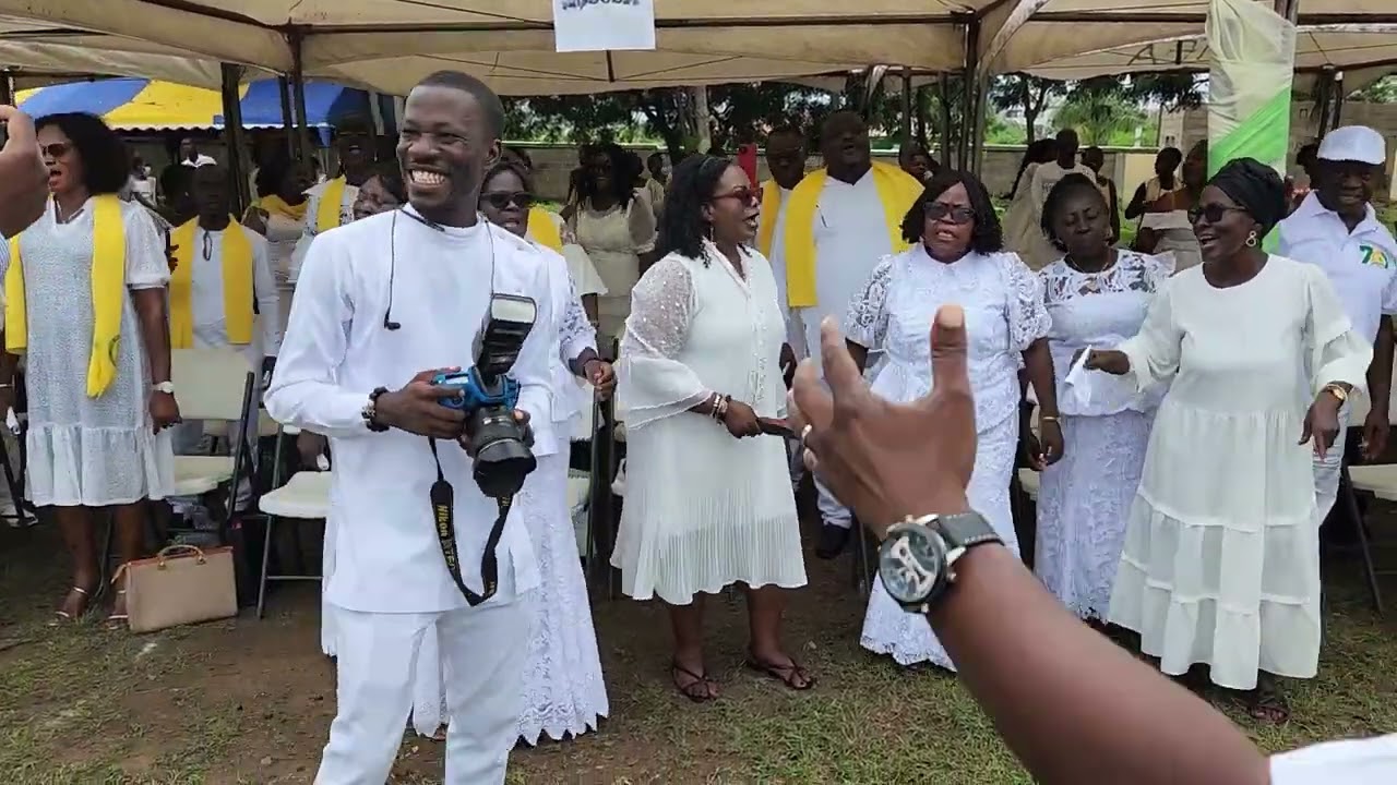 Apam Secondary Old Students @Singing Anthem