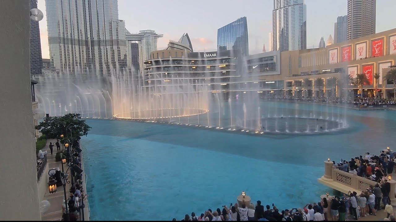 Fantastic Show of the Dubai Fountains! | Esmaha Dubai