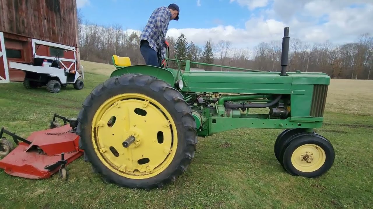 Waking Up A Sleepy Tractor - 1952ish John Deere 50 2 Cylinder First Start Of 2025
