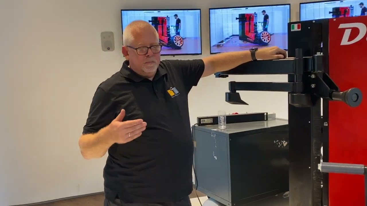Devel Reifen-Montiermaschine Top Automatic 4.0 (hohe Auflösung)