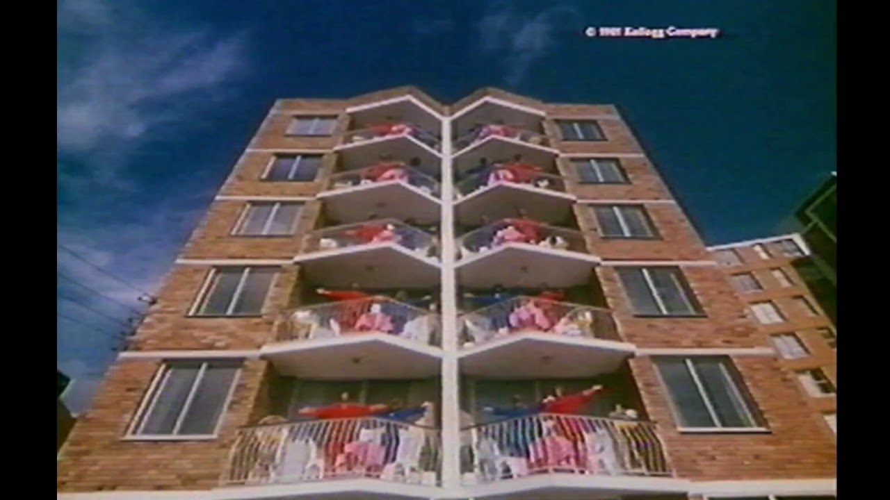 Kelloggs Bran Flakes 'Very Tasty' 1982 TV Commercial