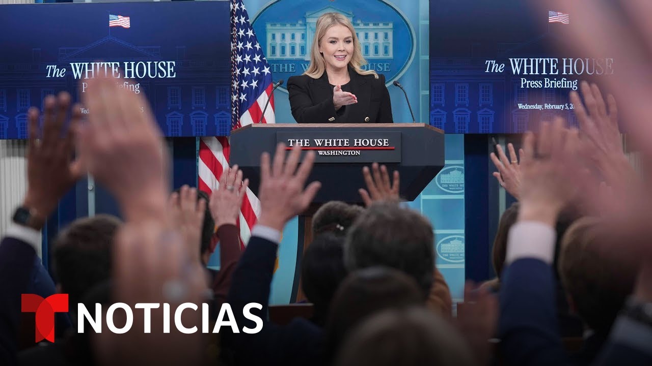 La Casa Blanca responde preguntas después que Trump revocara el estatus de migrantes con CBP One