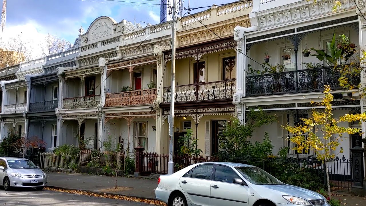 Victorian Terrace Houses on Drummond Street, Carlton, Melbourne　メルボルン散歩