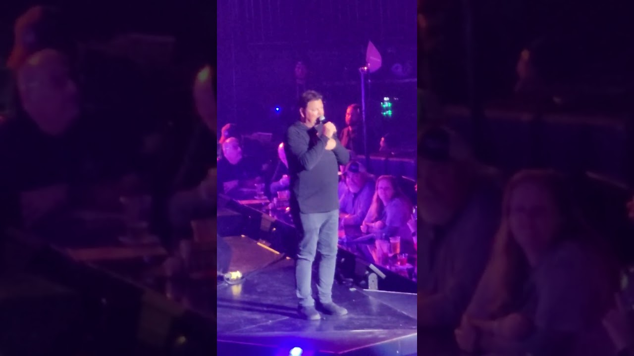 Wade Hayes, All for the Hall Concert, 3-30-2024, Tulsa, Ok, Old Enough to Know Better