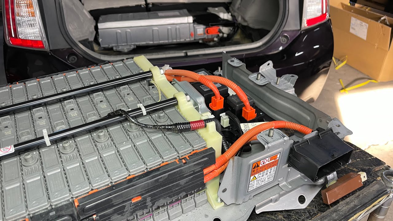 Revisão, diagnóstico e manutenção na BATERIA HÍBRIDA DO TOYOTA PRIUS!