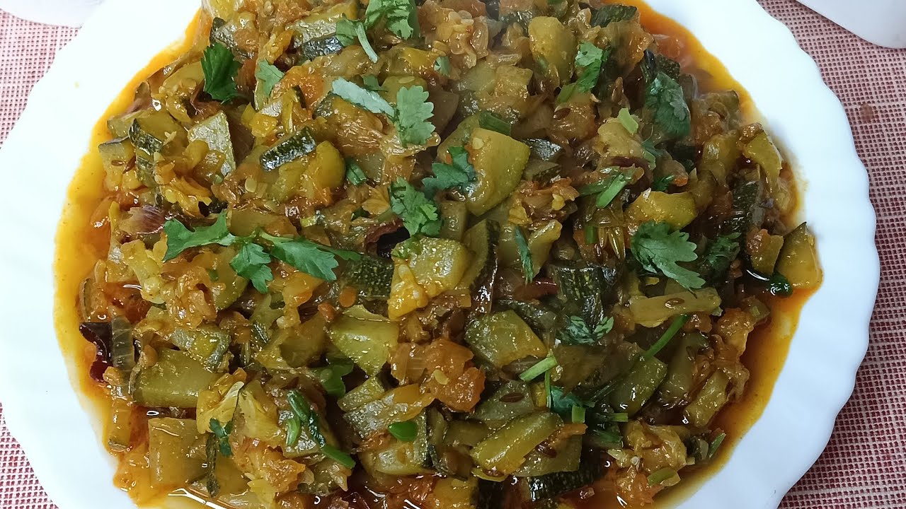 TASTY GREEN ZUKINI KI SABJI 😋🥘