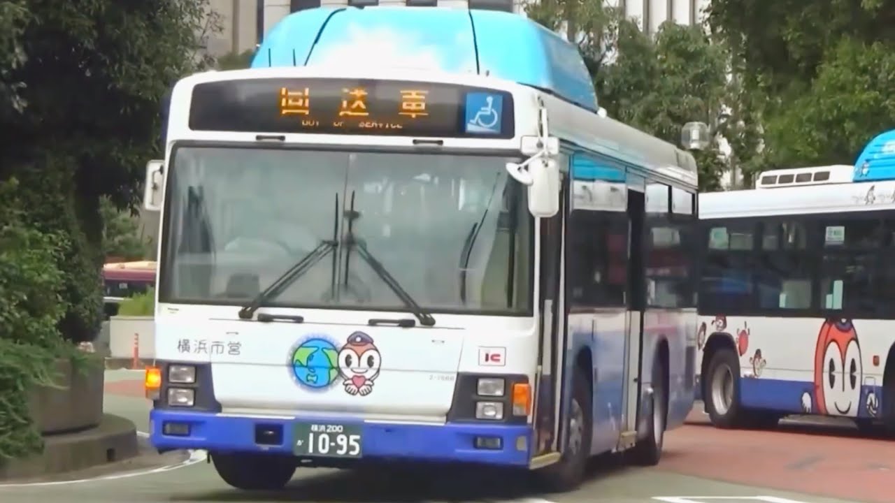 横浜市営バスCNG走行シーン