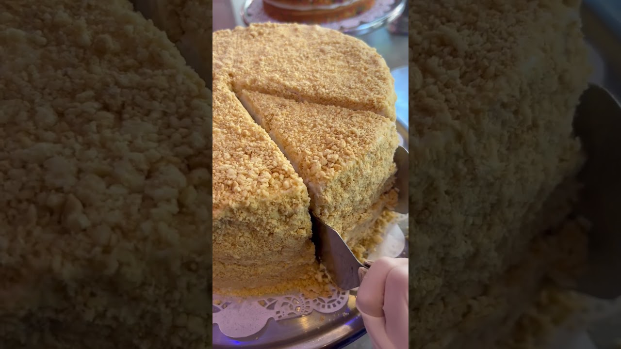CAKE HACK ! How to cut a perfect slice of cake at home