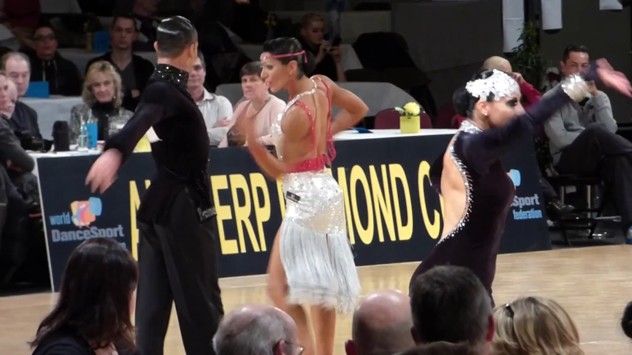 Adriana TEOLI / Rodrigue VIEUX (n°17). Antwerpen Diamond Cup 2015. SEN I LAT F (Rumba)