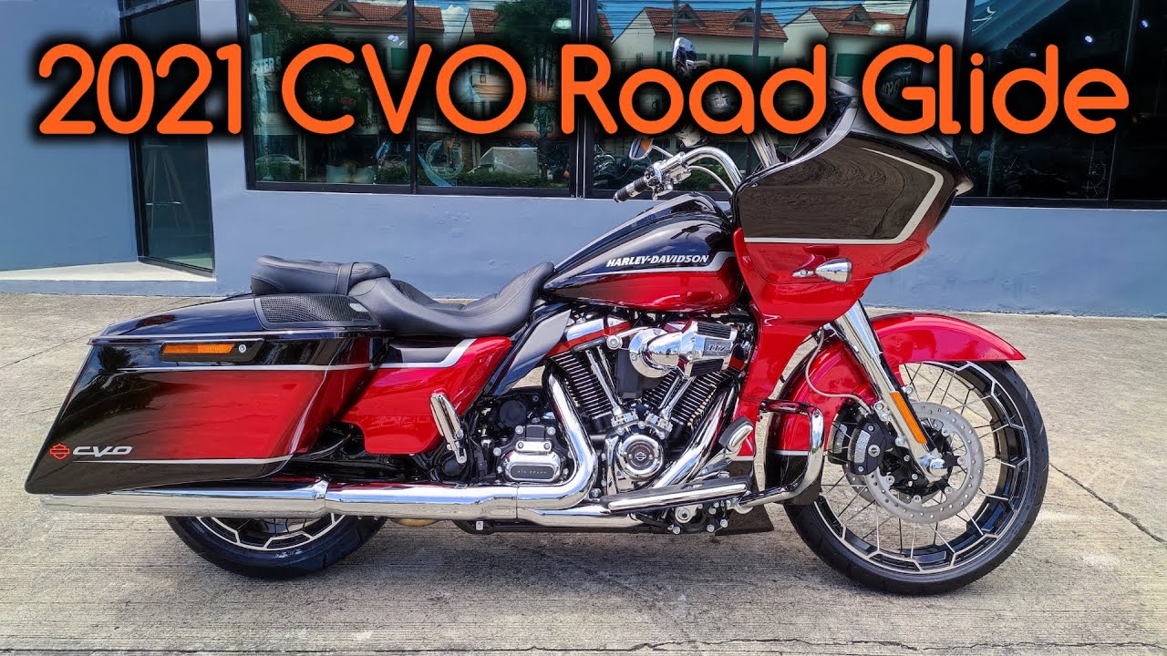 2021 Harley-Davidson CVO Road Glide Walkaround + Start Engine