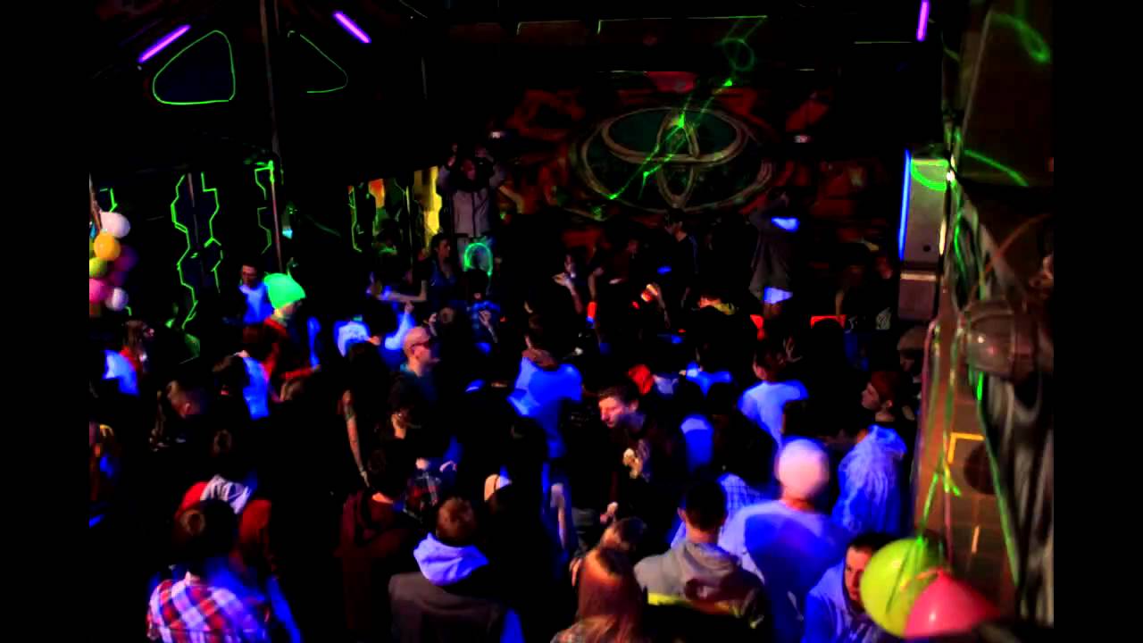 2011 03 26 RUFFNECK DISCOTHEQUE feat  RISKOTHEQUE timelapse