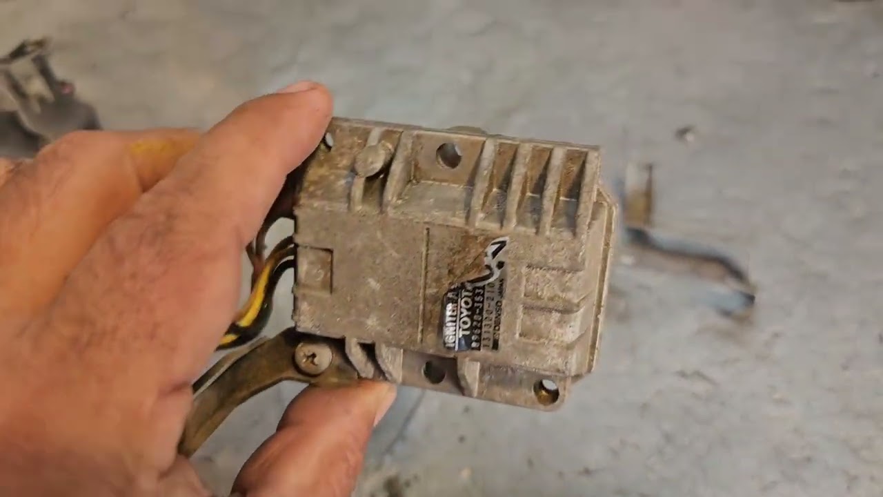 Toyota land cruiser Pick up 98 Ignition Coil No Sparking Problem in Ignitor//