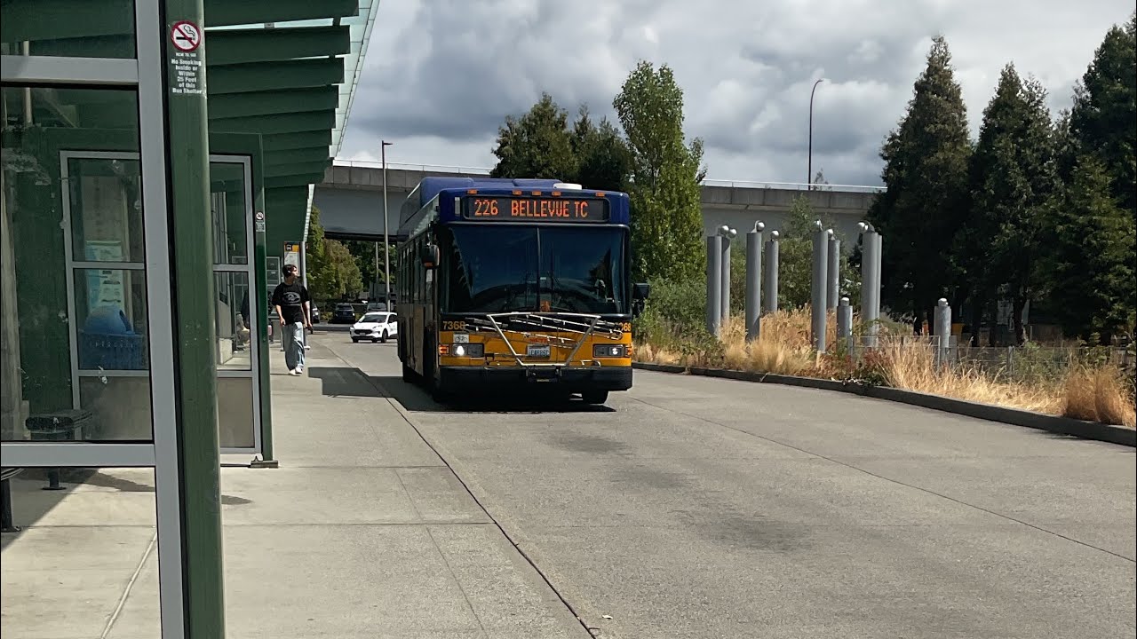 King County Metro Route 226 to Bellevue TC