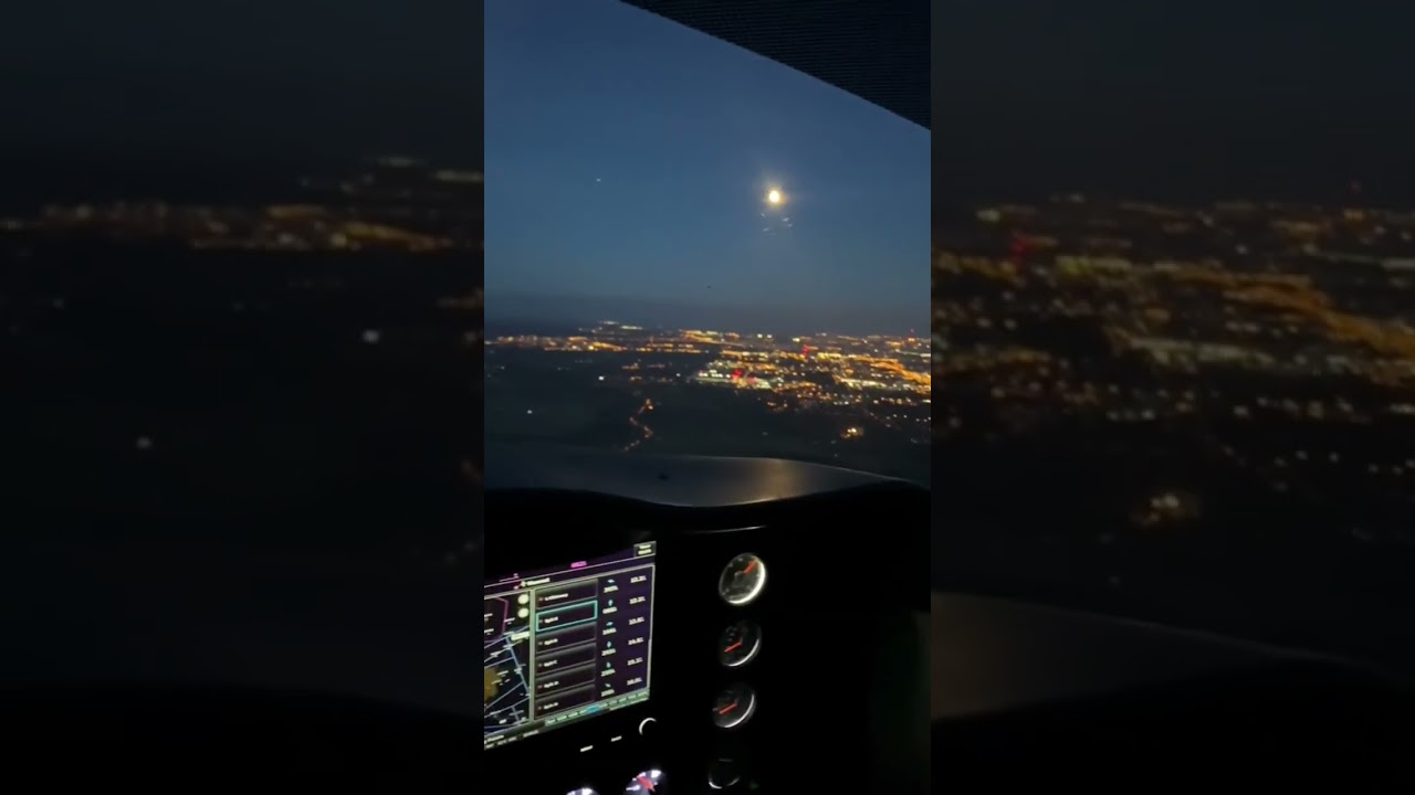 For whom is flying the same passion as for me? ✈️ #pilot #generalaviation #plane #cockpit  #flight