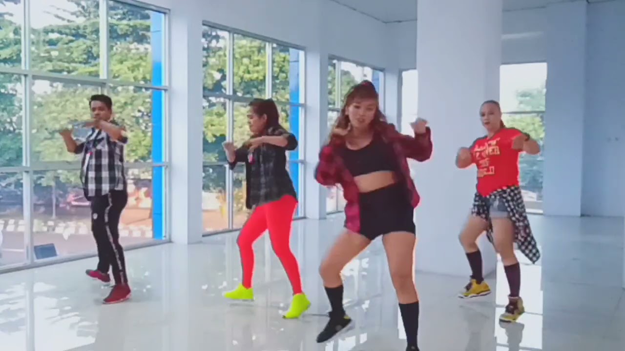 TEACH ME HOW TO DOUGIE | CALI SWAG DISTRICT | HIPHOP | TIKTOK REMIX | CHOREO ZIN EYYO
