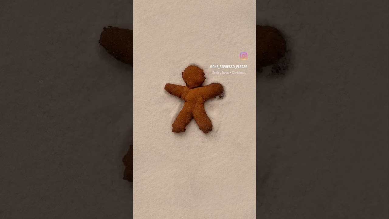 Snow angel- Gingerbread stopmotion #stopmotionanimation #animation #christmas #stopmotion