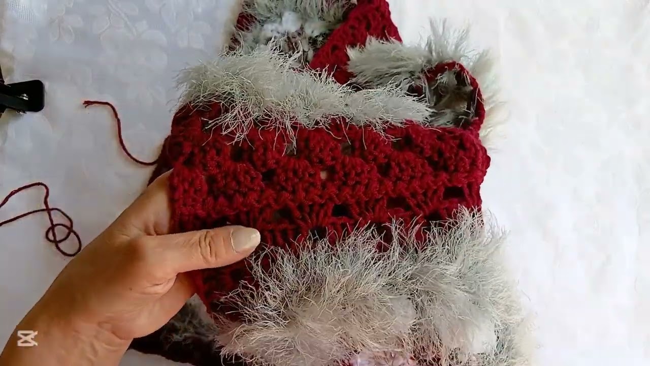 Viral olan tüylü yelek motifi birleştirme..