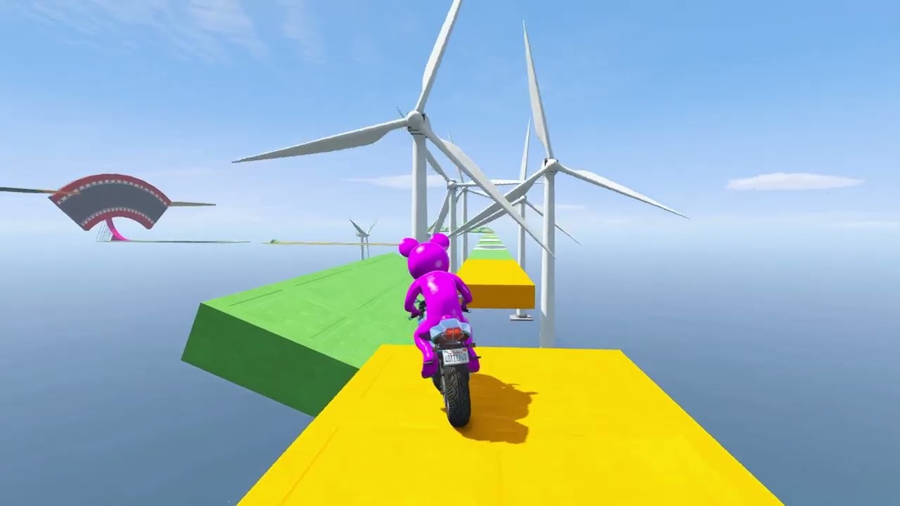 الأبطال الخارقين على دراجة نارية - Superheroes on a motorcycle against spiders with sharks GTAV