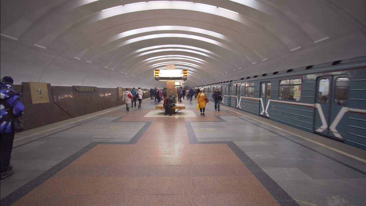 Russia, Moscow, metro ride from Коло́менская to Кантемировская