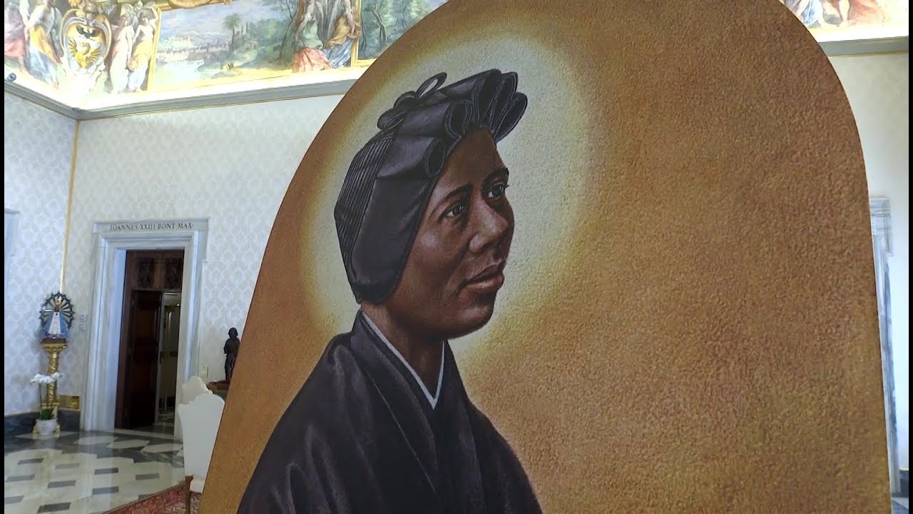 Sudanese bishops present Pope Francis with painting of St. Josephine Bakhita