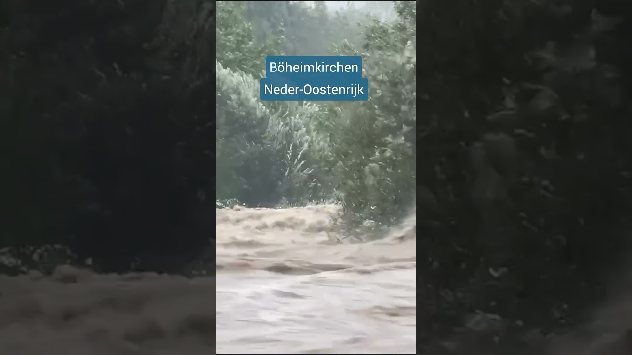 De overstromingssituatie in Oostenrijk loopt uit de hand!⚠️ #overstroming #oostenrijk #wateroverlast