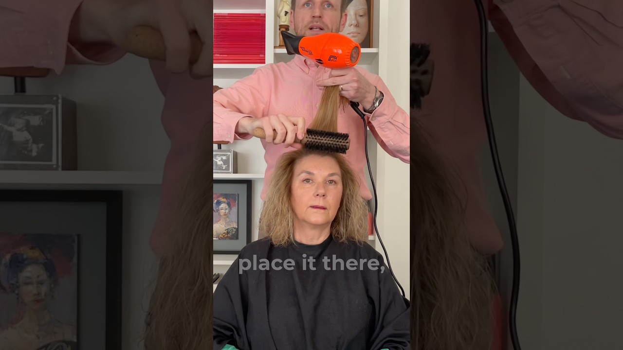 ЛЕГКОЕ ОСВЕТЛЕНИЕ КОРНЕЙ #сделайсаму #лайфхакидляволос #образованиевволосах