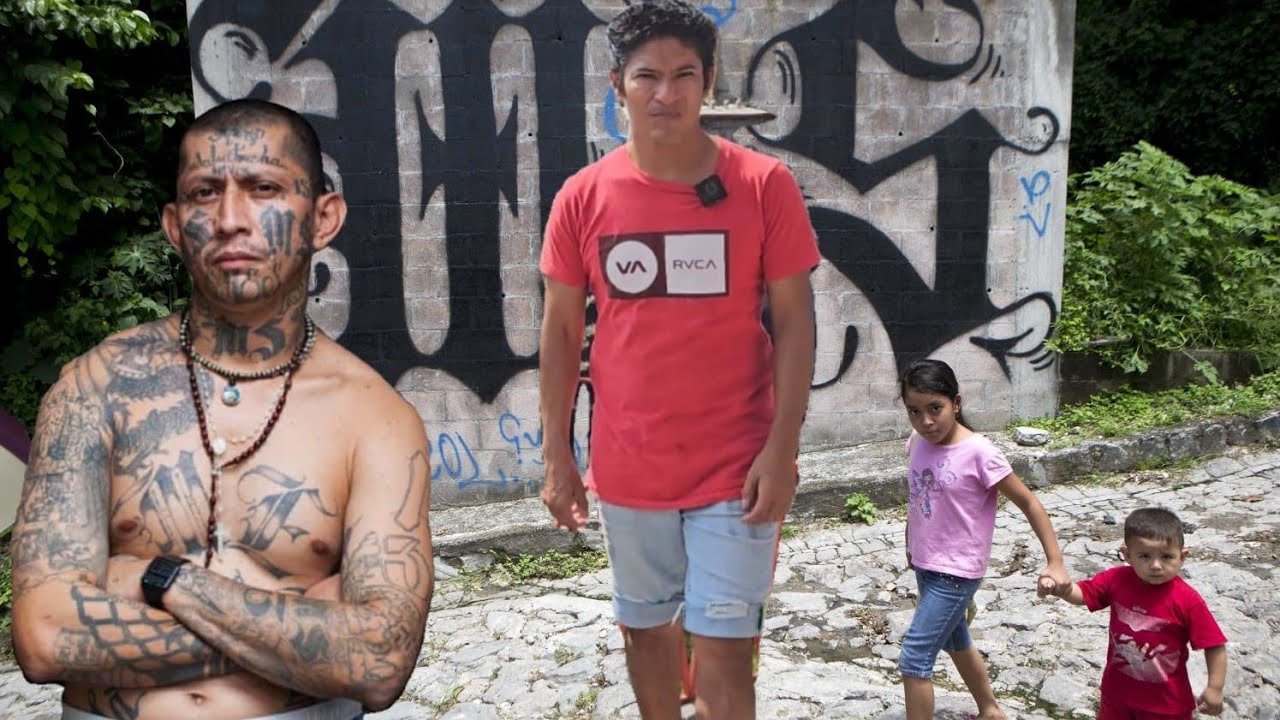 PANDILLEROS cobran RENTA en el TIANGUE de san Rafael CEDROS🇸🇻 señor nos cuenta.