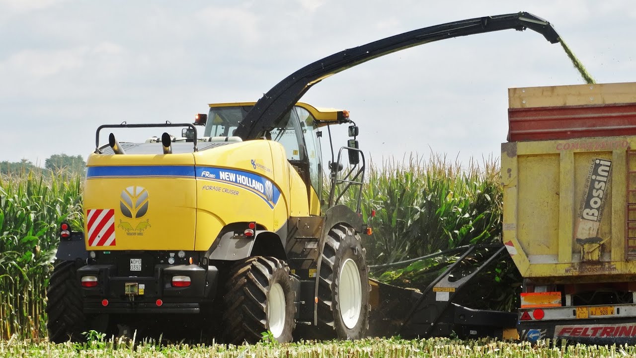 NEW MODEL | New Holland FR 880 + Kemper 10 Rows | Mais Silage | Comazzetto
