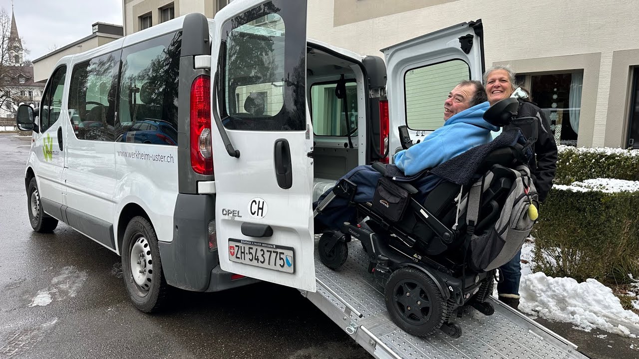 Rollstuhlbus