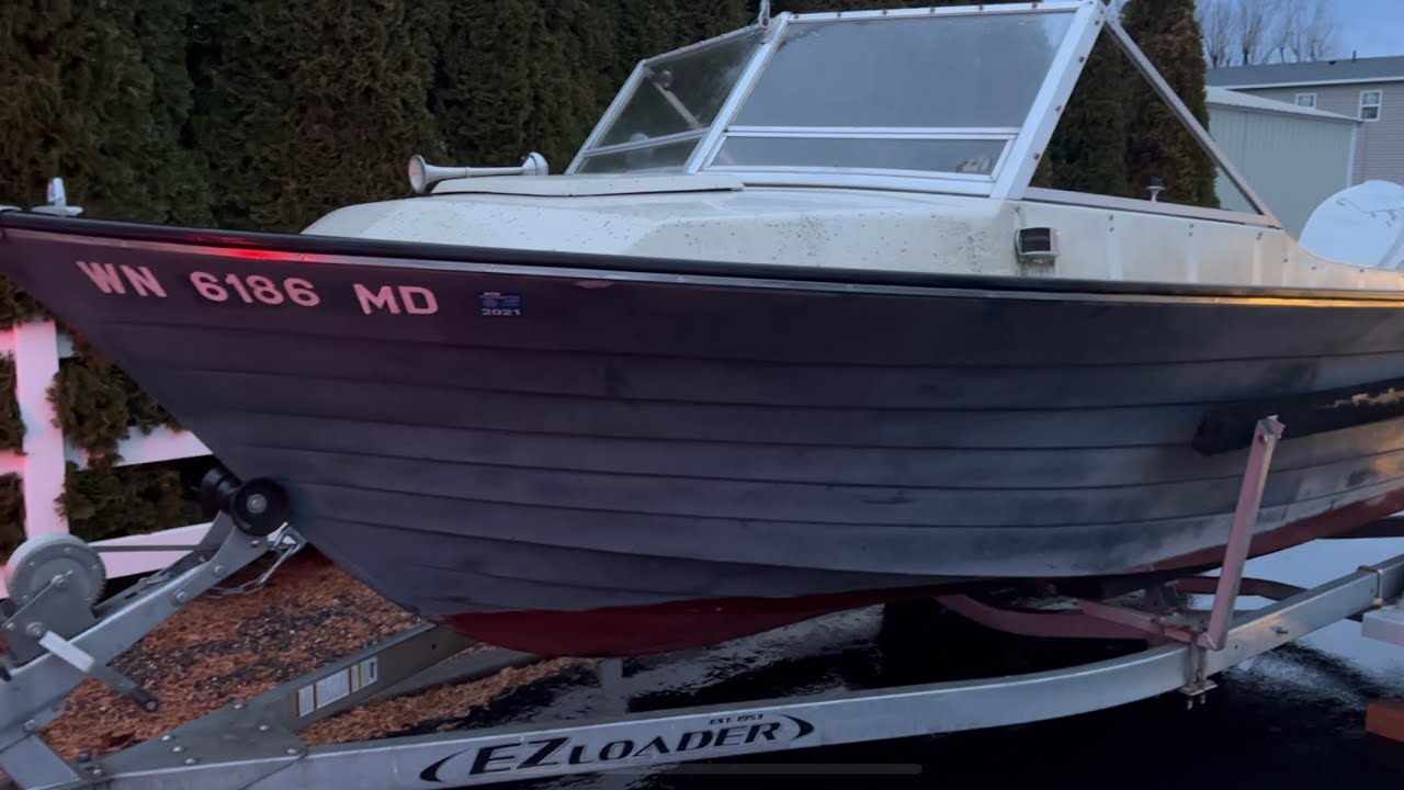 300$ Fishing boat! Will it run? 1965 Lone Star fiberglass boat