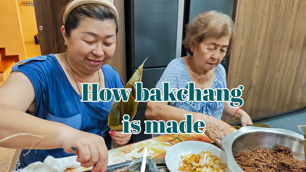 The making of zongzi 粽子 (bakchang)