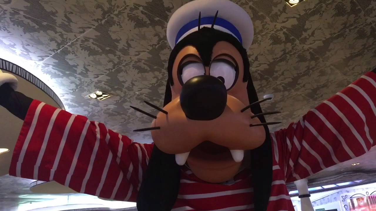 Disney Magic  "First Morning Character Breakfast" Part 3