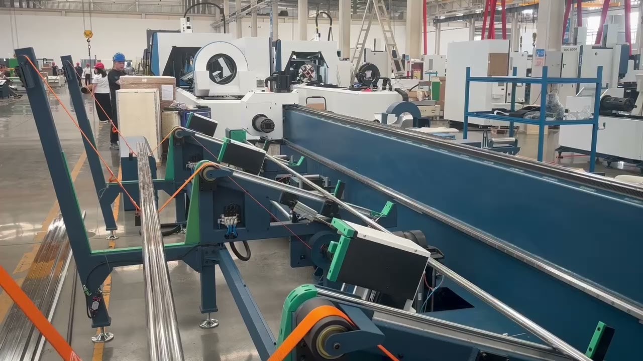 SF6016PLUS Tube Laser Cutting Machine with Fully Automatic Loading System