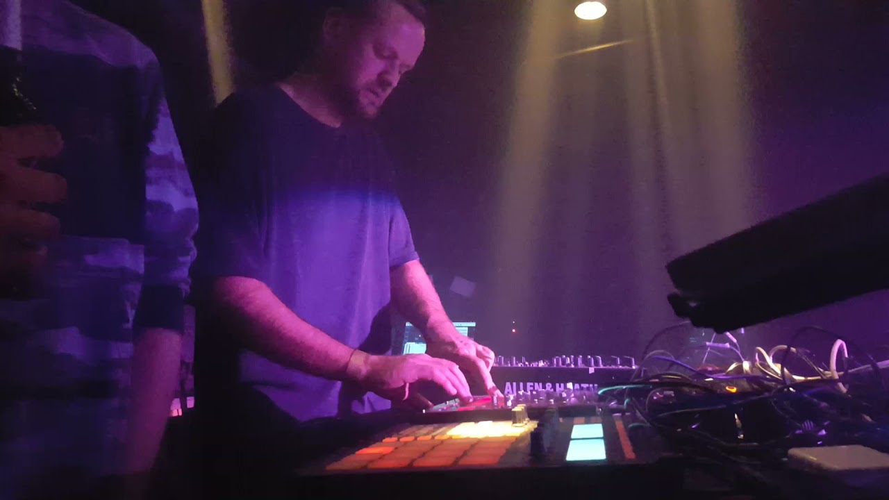 Chris Rinox live @ Sky Club Leipzig - Seltsamer Herbst -  06.11.2021