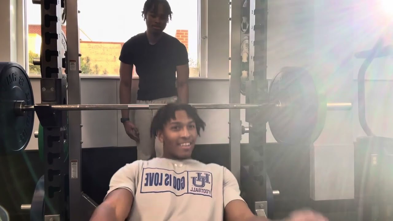 Winter break Gym Vlog: D1 Athlete (Hampton U) chest day