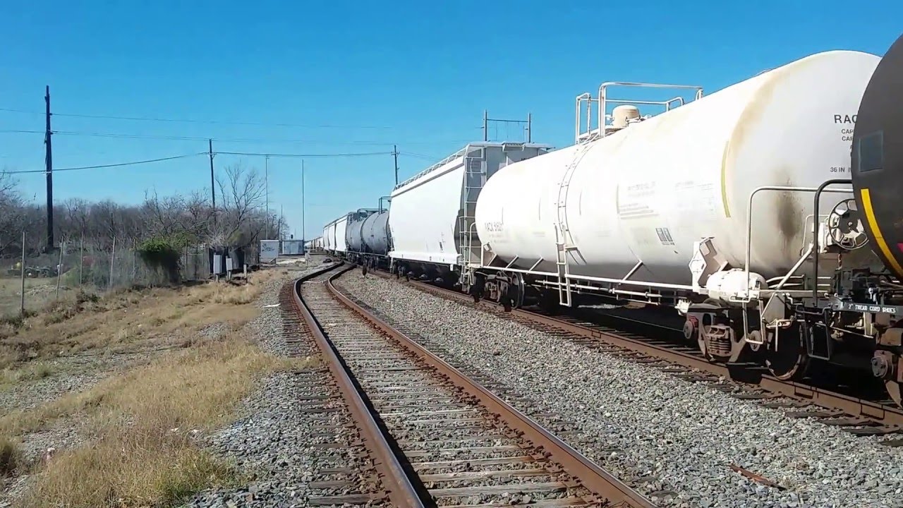 BNSF GE Dash9-44CW 4887  2-2016