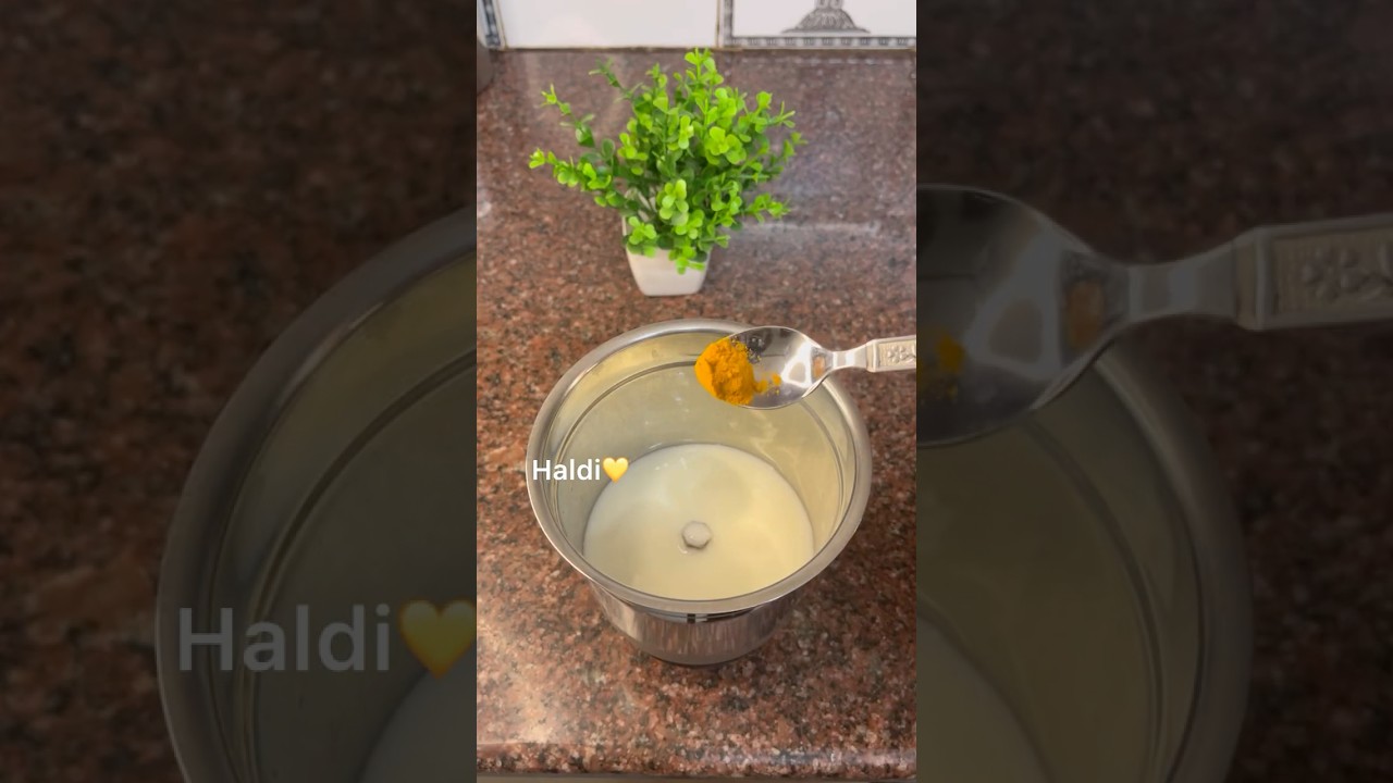 Healthy Dahi Lassi💛recipe by Dr.Subash Goyal #youtubeshorts #dahilassi #healthydrink #tumeric