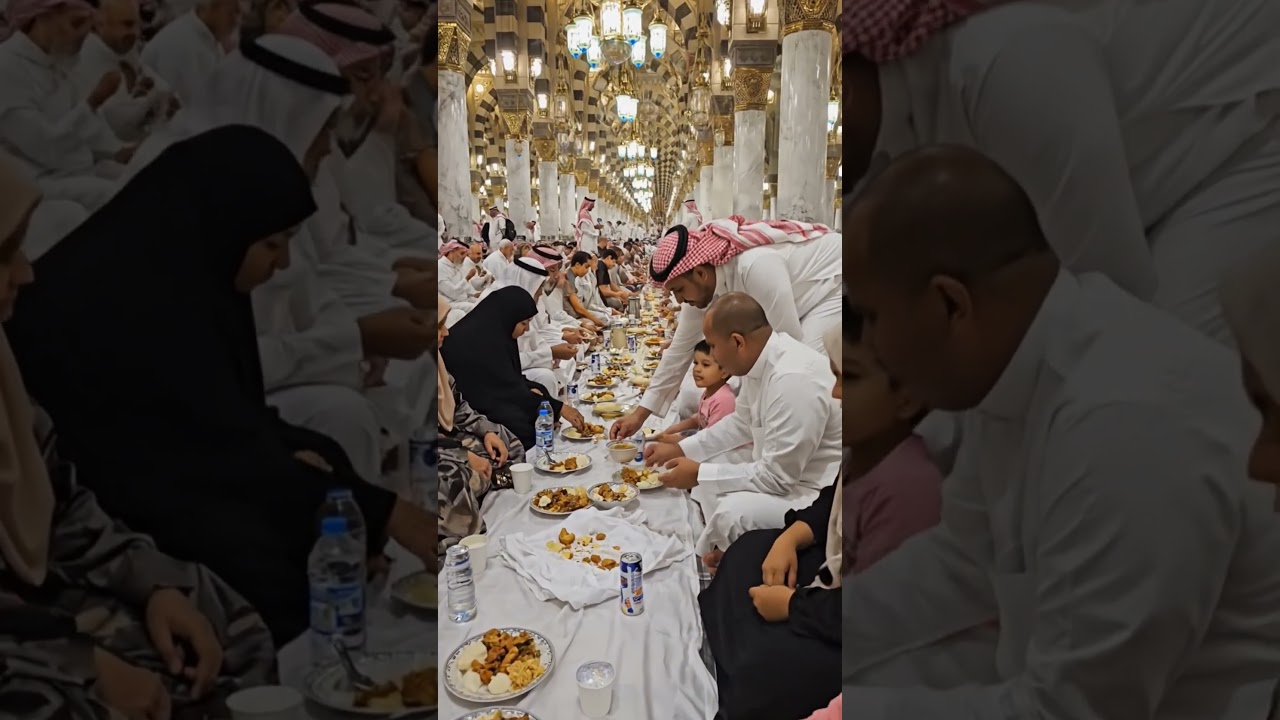 👉☪️🎉 AI iftar party time madina sharif video ramzan Mubarak#viralvideo#ramzanmubarak​#radan​#shorts​