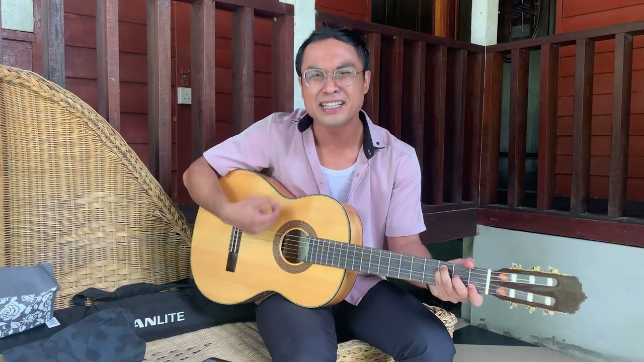 Bil Azali perform dalam set 7hm3