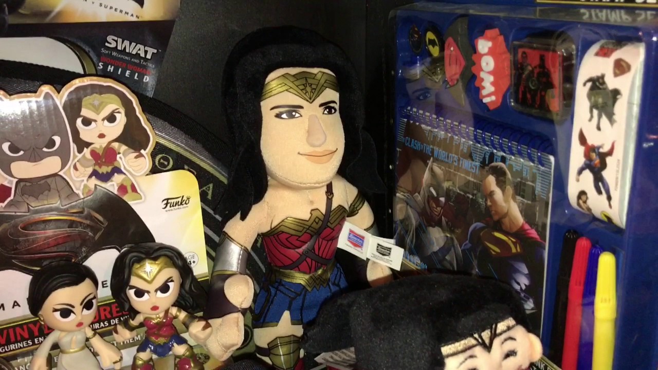 Wonder Woman Room Part 5 Lynda Carter & Gal Gadot