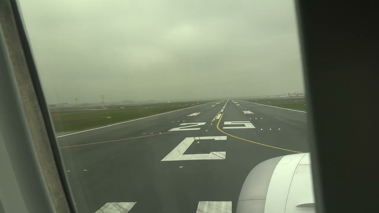 Abflug in Frankfurt mit United Boeing 777