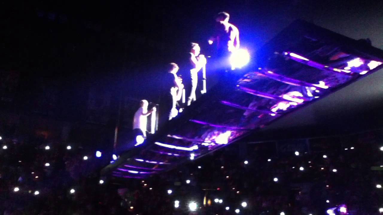 One Direction - Moments/Last First Kiss Vegas 08.03.13
